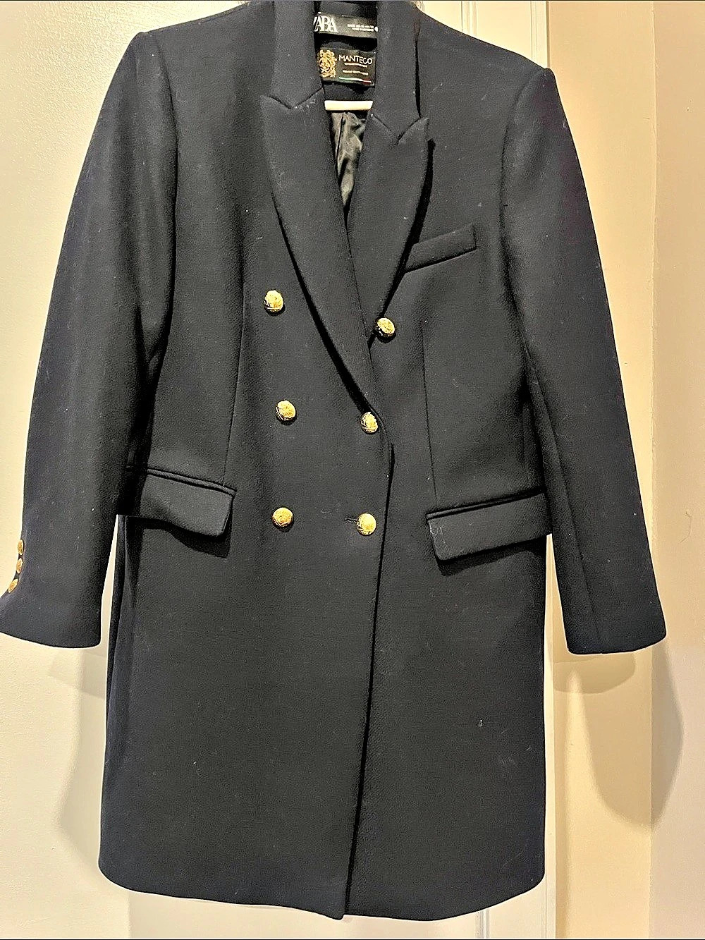 Zara Manteco Double-Breasted Blazer Black XL fits like a medium (slightly oversi